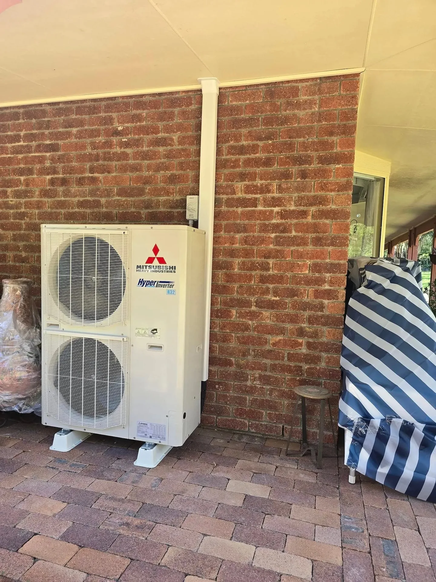 Licensed electricians by D.J. Whatley & Son servicing Beenleigh, QLD